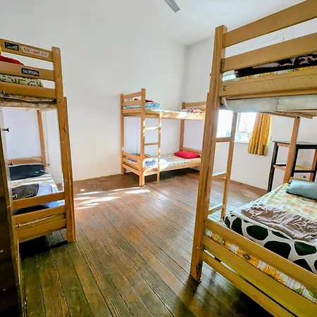 Tirana Backpacker Hostel Exterior photo