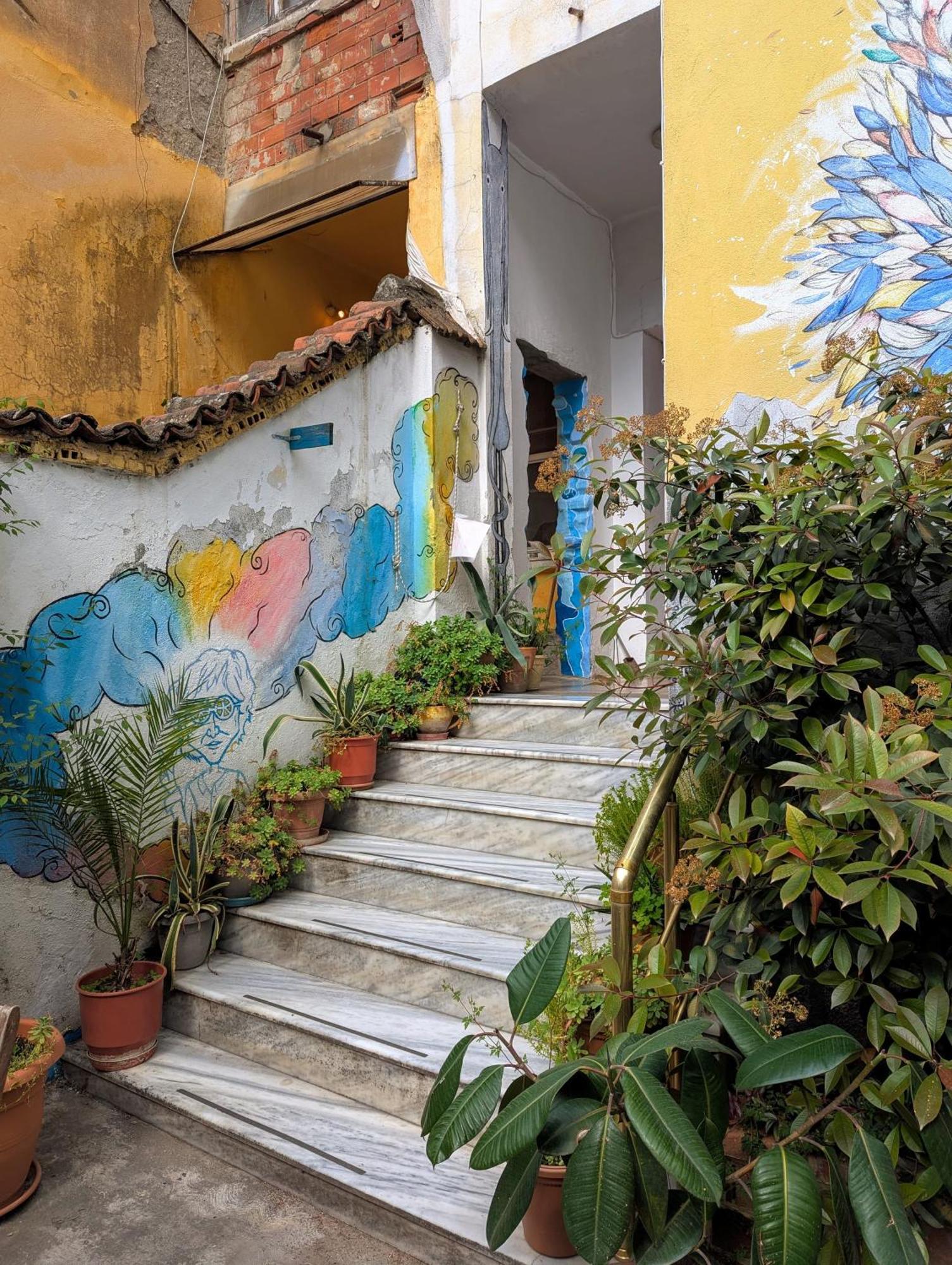 Backpacker * Tirana